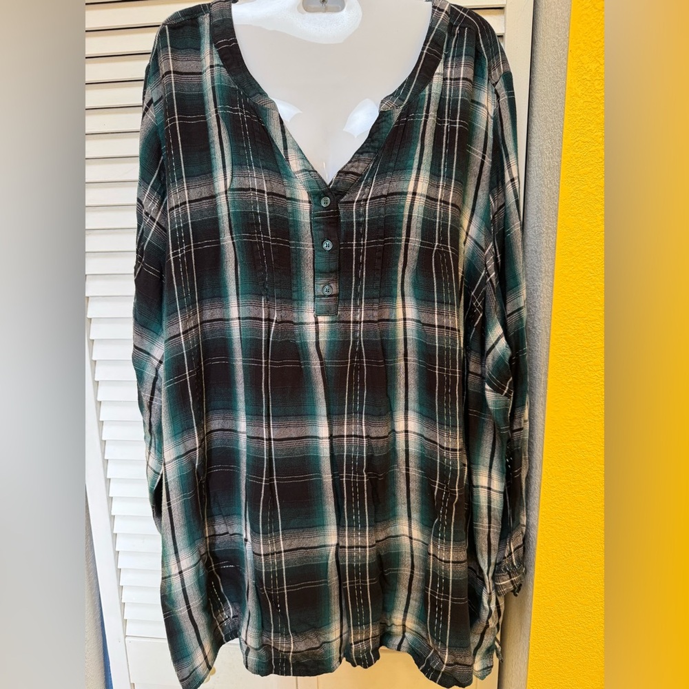 Lane Bryant Green & Black Plaid Button-Down Shirt